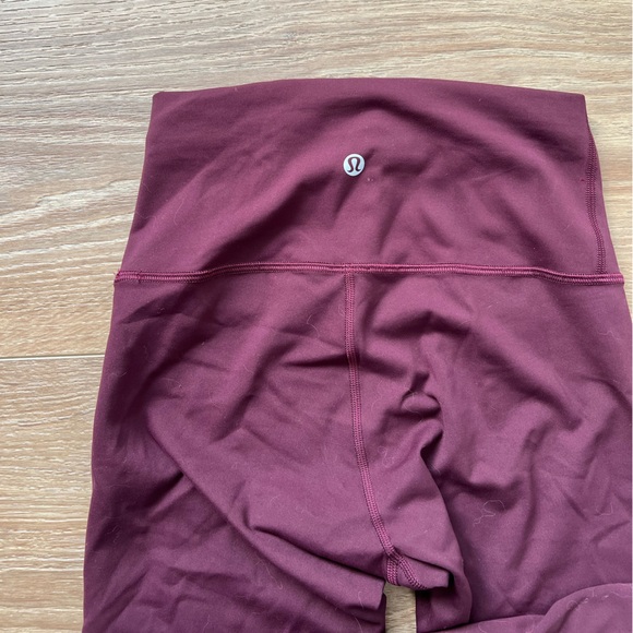 Lululemon Wunder Train Leggings 23” - Picture 3 of 3